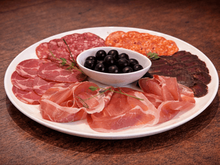 Італійські мʼясні делікатеси