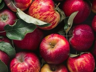 Яблуко свіже