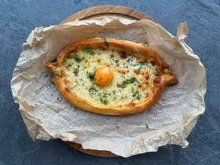 Хачапурі по-аджарськи