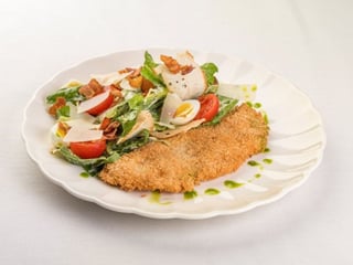 Цезар з курячим шніцелем