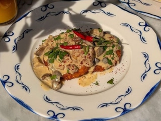 Hash browns with mushrooms and truffle