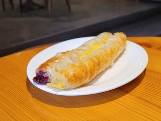 Роліні з яблуком