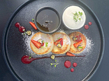 Сирники з ягідним соусом | Cheese pancakes with berry sauce
