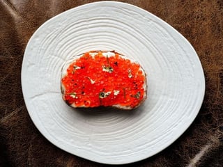 Крафтовий хліб з червоною ікрою| Kraft bread with red caviar