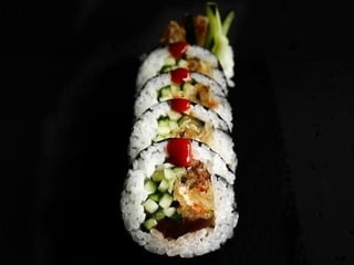 Futomaki Węgorz w tempurze