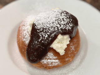 Bavorský vdolek s povidly a tvarohem