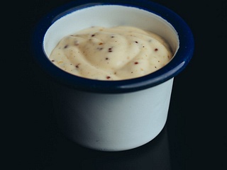 Medovo-hořčičná mayo