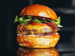 Mama’s Original Burger