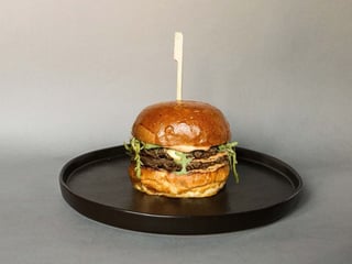 Дабл Італійський яловичий чізбургер + «Коул слоу»