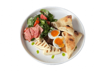 Сніданок з сиром халумі