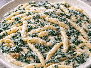 RASCHIATELLI con Panna e Spinaci