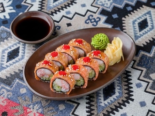 Sake Deluxe Roll