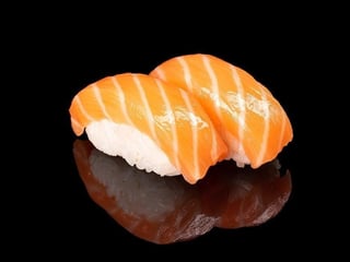 Суші лосось (2шт на порцію)