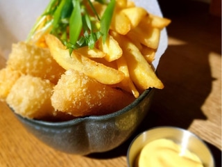 Стікси з Сиру та Картопляними Діпами