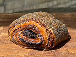Булочка з маком