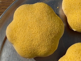 Пончик з манго та маракуєю