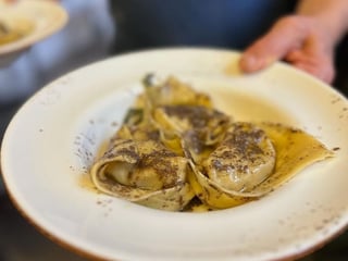 Tortellacci/borowiki/masło/szałwia/czarna trufla