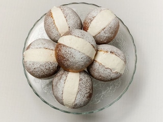 Марітоцо з ванільним кремом