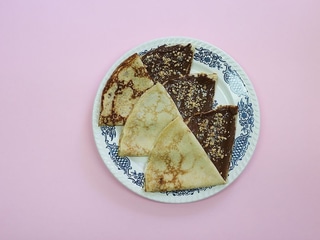 Palačinky s Nutellou a ořechy