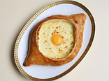 Loď se Sýrem & Vejcem (Acharuli) 🍳
