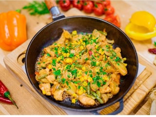 Пательня з свининою