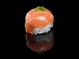 Нігірі з лососем