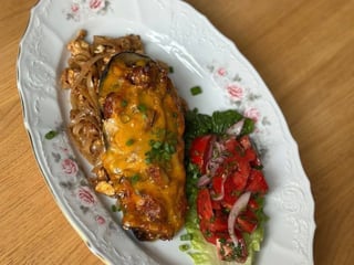 Запечений баклажан з вугрем та сиром Чедер