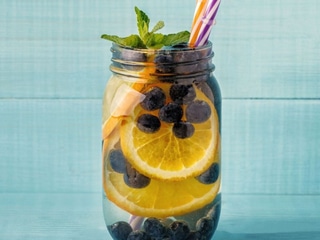 LEMONIADA CZARNY BEZ - 0.5L