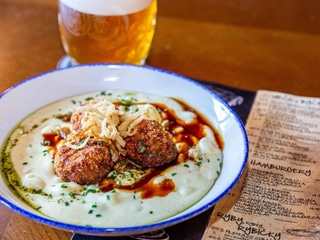 Veal chopped salisbury steaks (creamy potatoes, crispy onion)