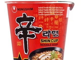 Локшина гостра ШИН РАМЕН стакан  М Корея