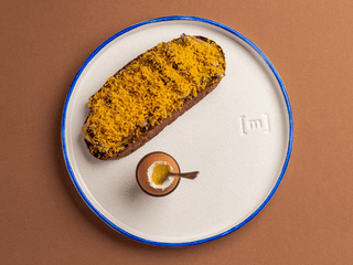 тост зі шпротами