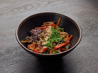 Wok локшина з тофу