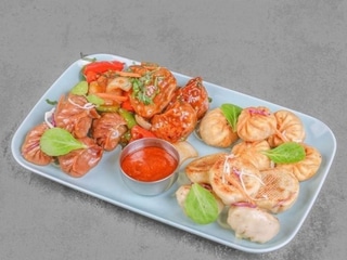 Momostation Plater