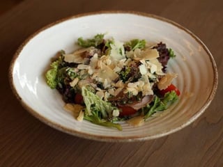 САЛАТ З РОЗТБІФОМ