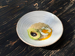ВІВСЯНА КАША З АВОКАДО ТА ЯЙЦЕМ