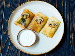 МЛИНЦІ з куркою та грибами