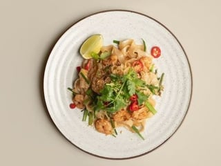 ”Pad-Thai” široké rezance s krevetami