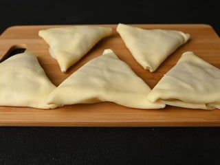 Trójkąciki naleśnikowe z mięsem, 8 szt