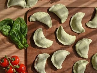 Pierogi ze szpinakiem i serem, ok. 1 kg