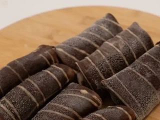 Naleśniki czekoladowe z serem i bananem, 5 szt.