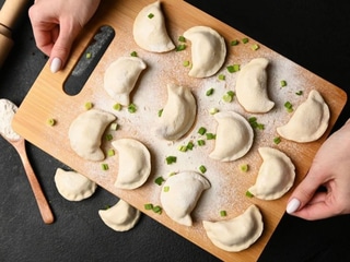 Pierogi z ziemniakami i masłem, ok. 1 kg.
