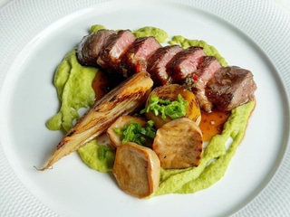 JAPAN Wagyu A5+ з фенхелем та ерінгами