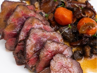 Тальята з яловичини, фуме зі зморшками