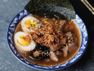 Рамен з томленою телятиною