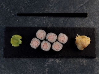 Макі з креветкою