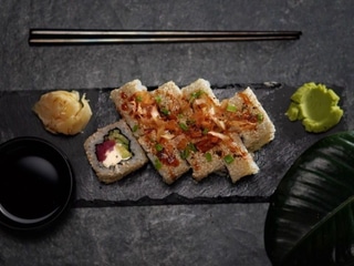 Каліфорнія в кунжуті з вугрем