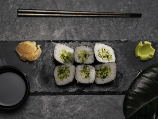 Макі з огірком 