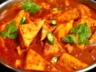 57) Paneer Vindaloo 