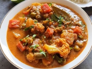 45) Mix Veg Curry 