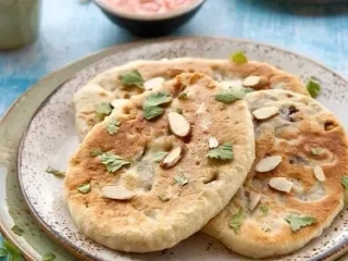 77) Kashmiri Naan